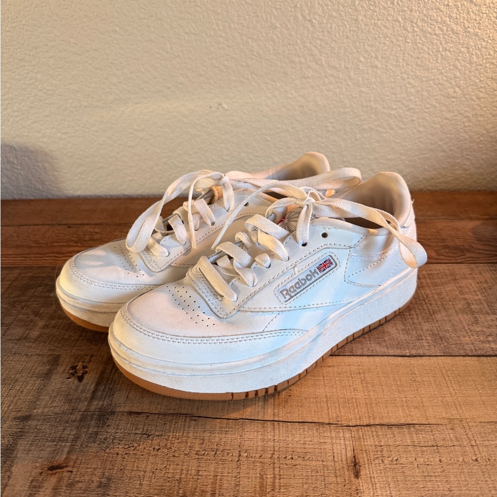 Reebok Size 3.5 Kids White Sneakers